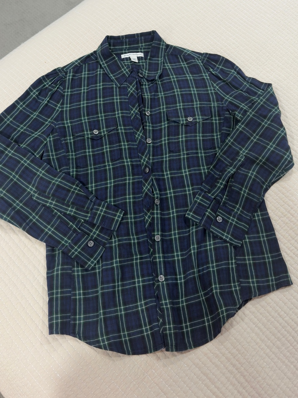 Banana Republic Petite M Navy Green Plaid Button Down Shirt